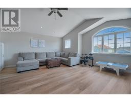 33 Castle Bridge Drive thumbnail 12