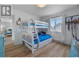 33 Castle Bridge Drive thumbnail 16