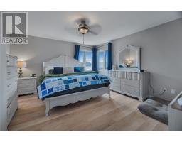33 Castle Bridge Drive thumbnail 18