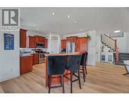 33 Castle Bridge Drive thumbnail 6
