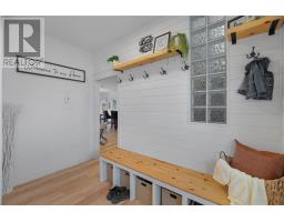 33 Castle Bridge Drive thumbnail 4