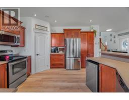 33 Castle Bridge Drive thumbnail 8