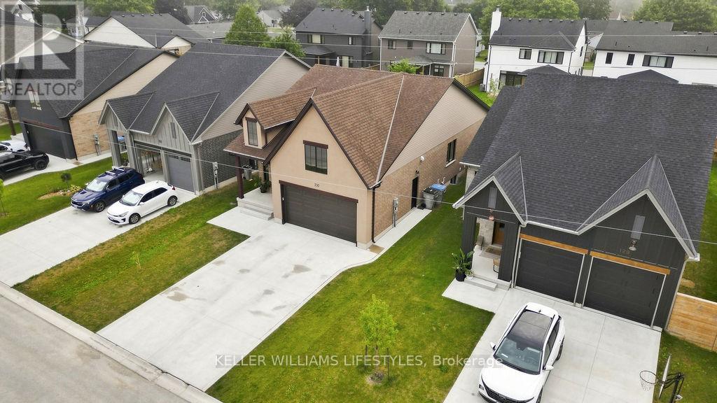 130 SCOTTS DRIVE - Image 27