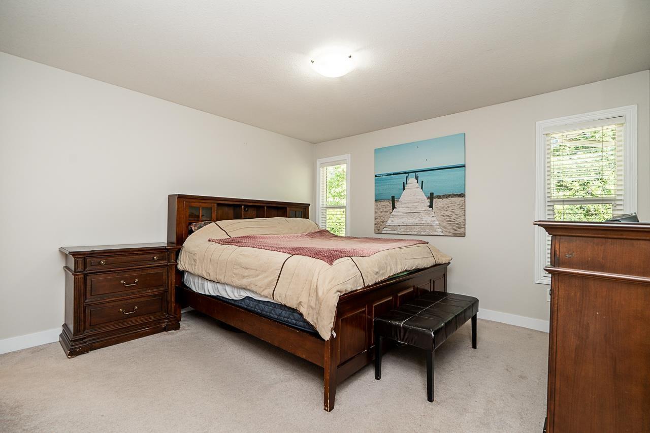 Photo of 20783 51B AVENUE 18