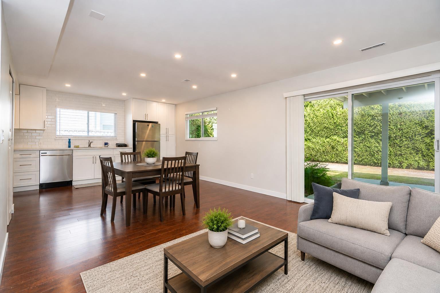 Photo of 20783 51B AVENUE 25