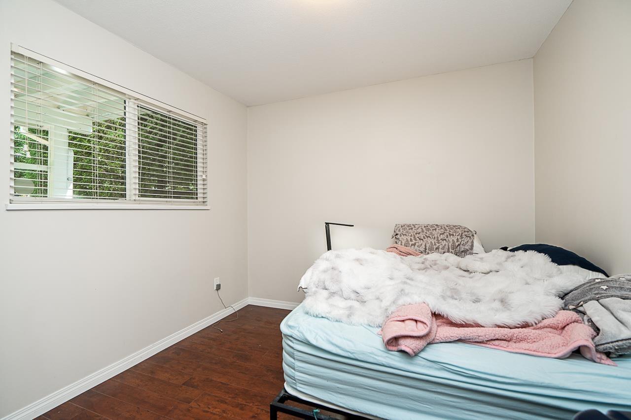 Photo of 20783 51B AVENUE 26