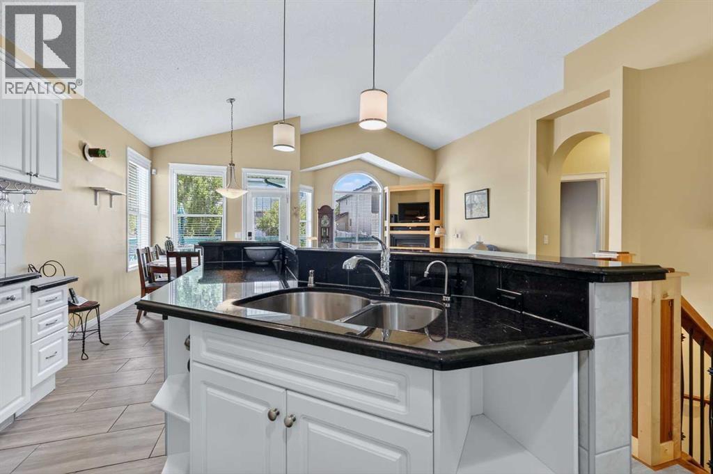 118 Invermere Drive - Photo 16