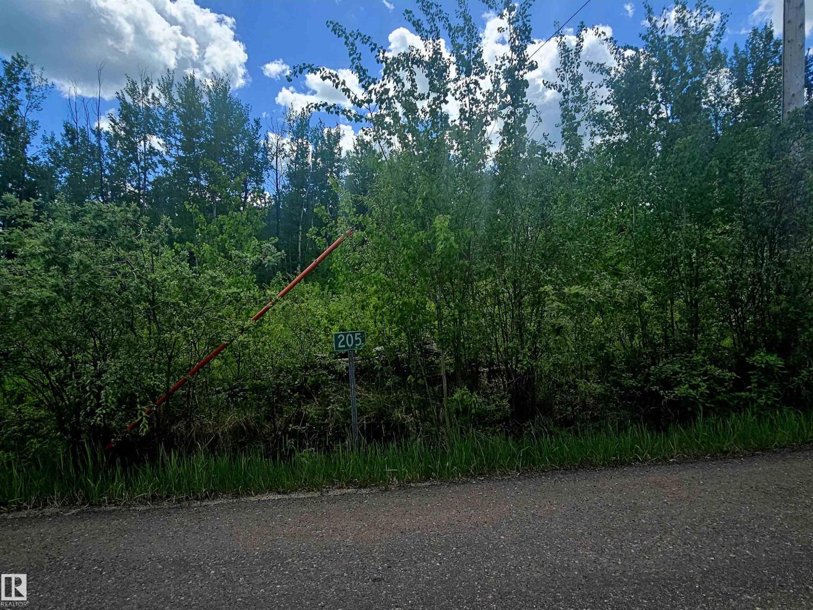 205 15538 Old Trail