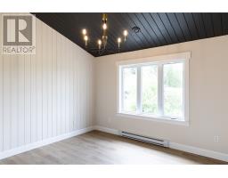 15 Smiths Waters Road thumbnail 11