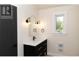 15 Smiths Waters Road thumbnail 12