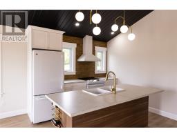 15 Smiths Waters Road thumbnail 14