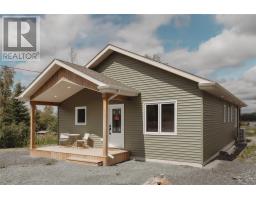 15 Smiths Waters Road thumbnail 2