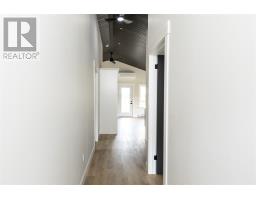 15 Smiths Waters Road thumbnail 7