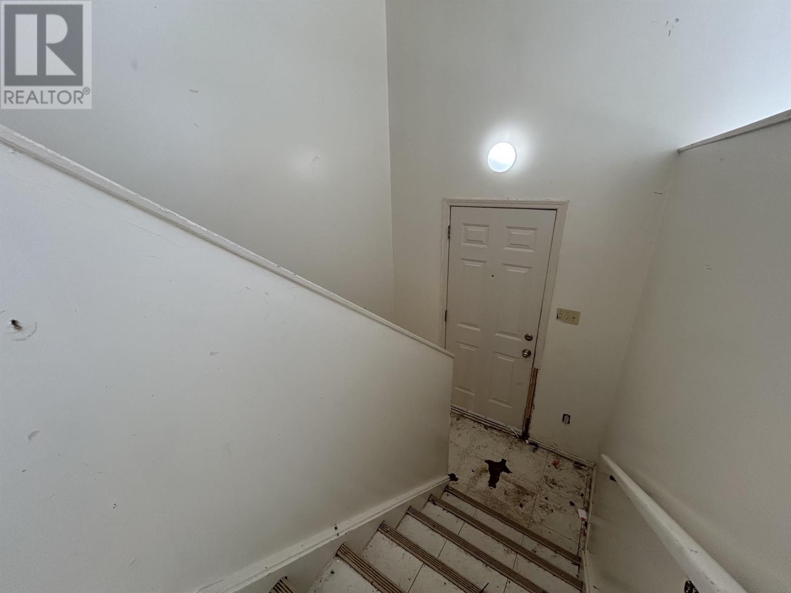 44 Eleanor Lake RD - 5