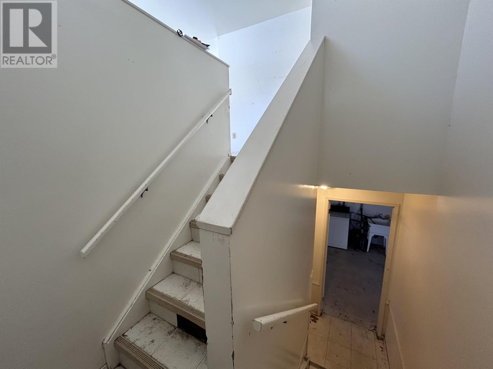 44 Eleanor Lake RD - 4
