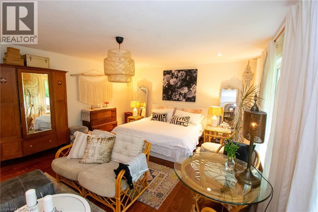 776 SANDY BAY Road - Image 17