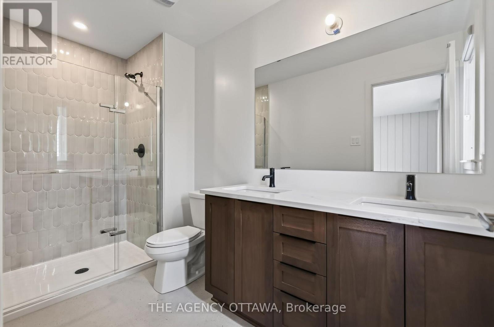 1202 SPOOR STREET - 27