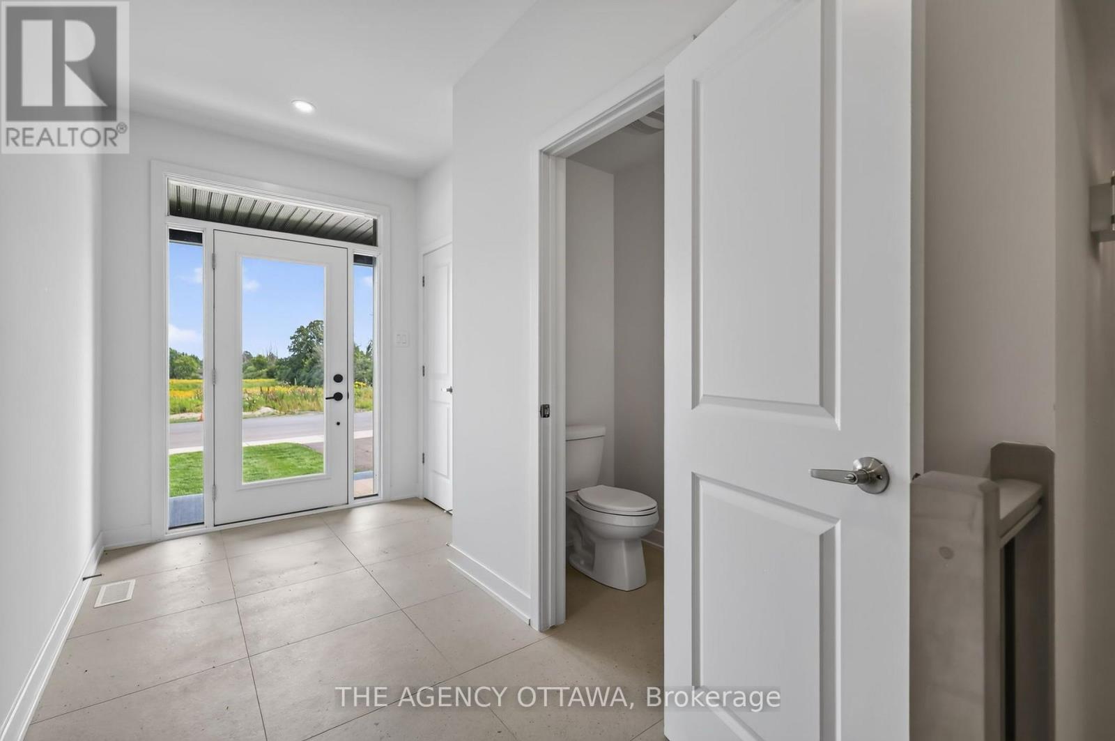 1202 SPOOR STREET - 3