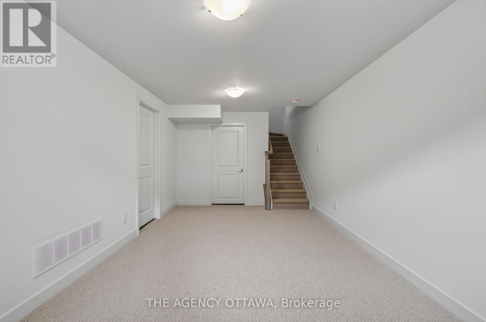 1202 SPOOR STREET - 35