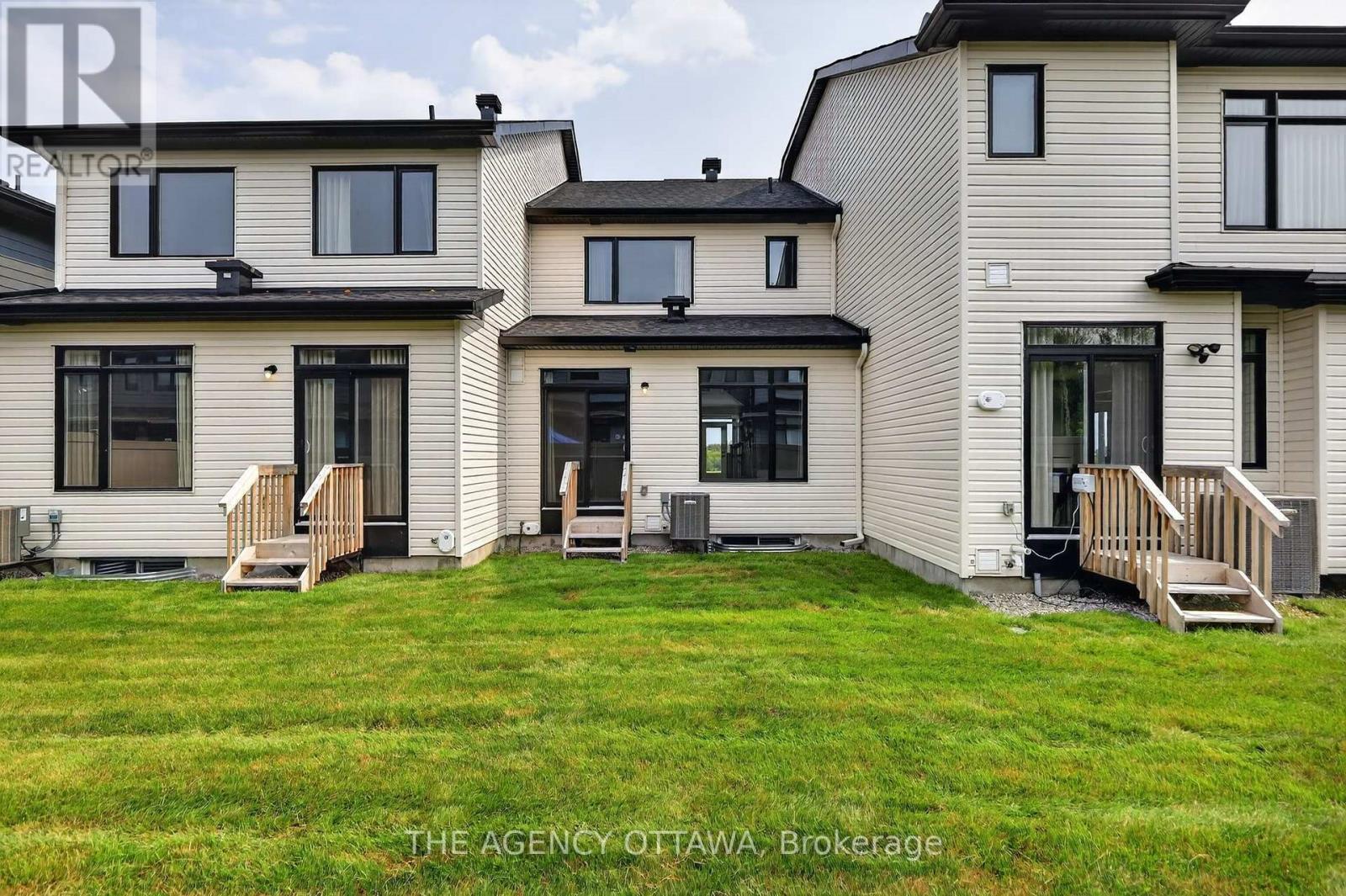 1202 SPOOR STREET - 38