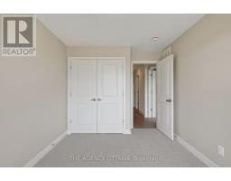 1202 Spoor Street, Ottawa, ON K2K1X7 Photo 32