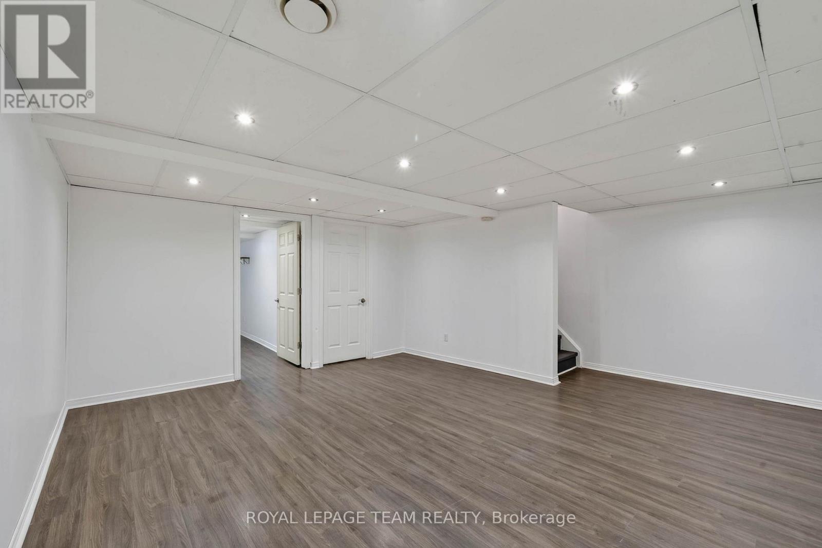 3 Bed, 3 Bath House for Sale in Ottawa – 13 – 1918 BELMORE LANE, Ottawa – MLS# X13671216 - Image 22