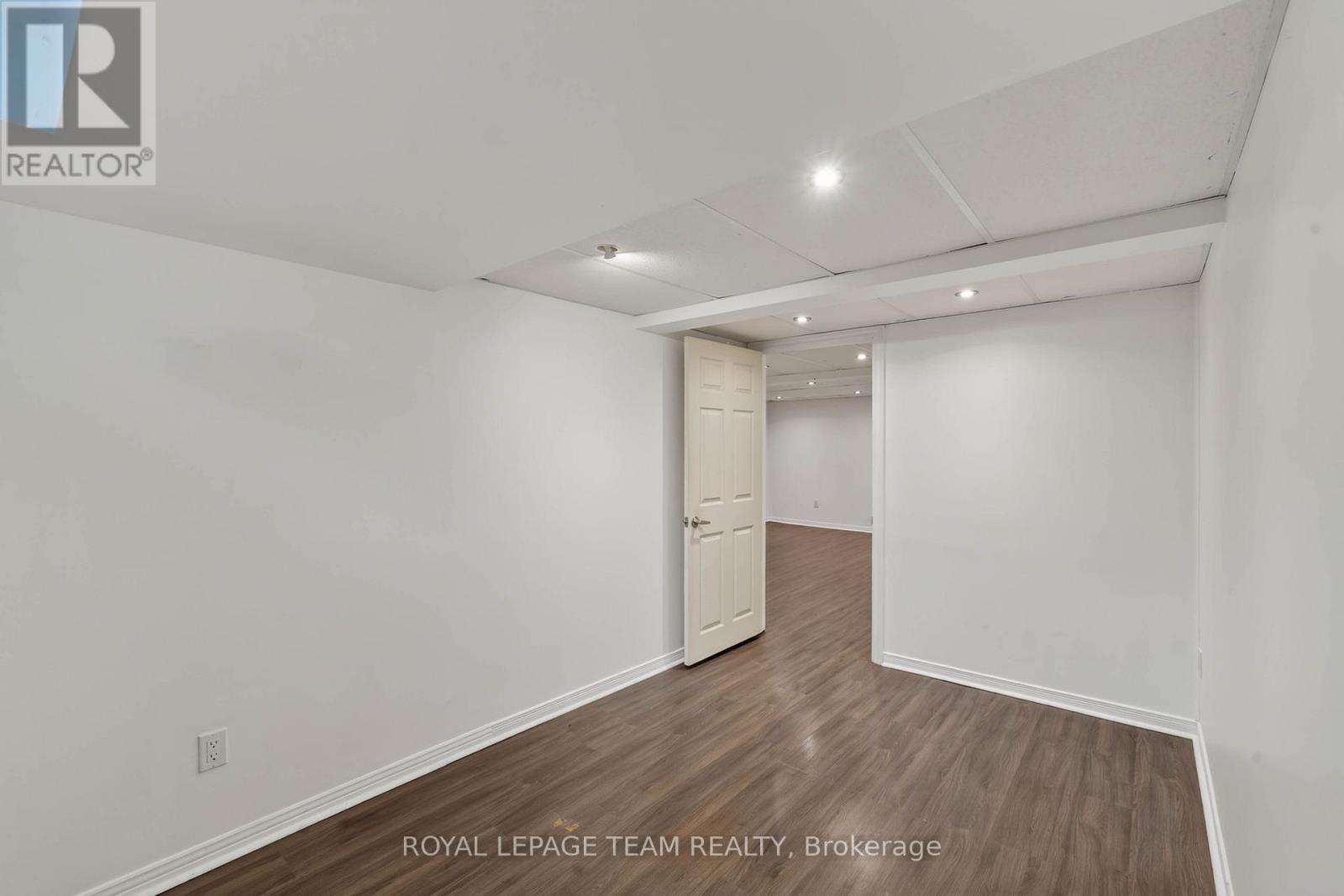 3 Bed, 3 Bath House for Sale in Ottawa – 13 – 1918 BELMORE LANE, Ottawa – MLS# X13671216 - Image 25