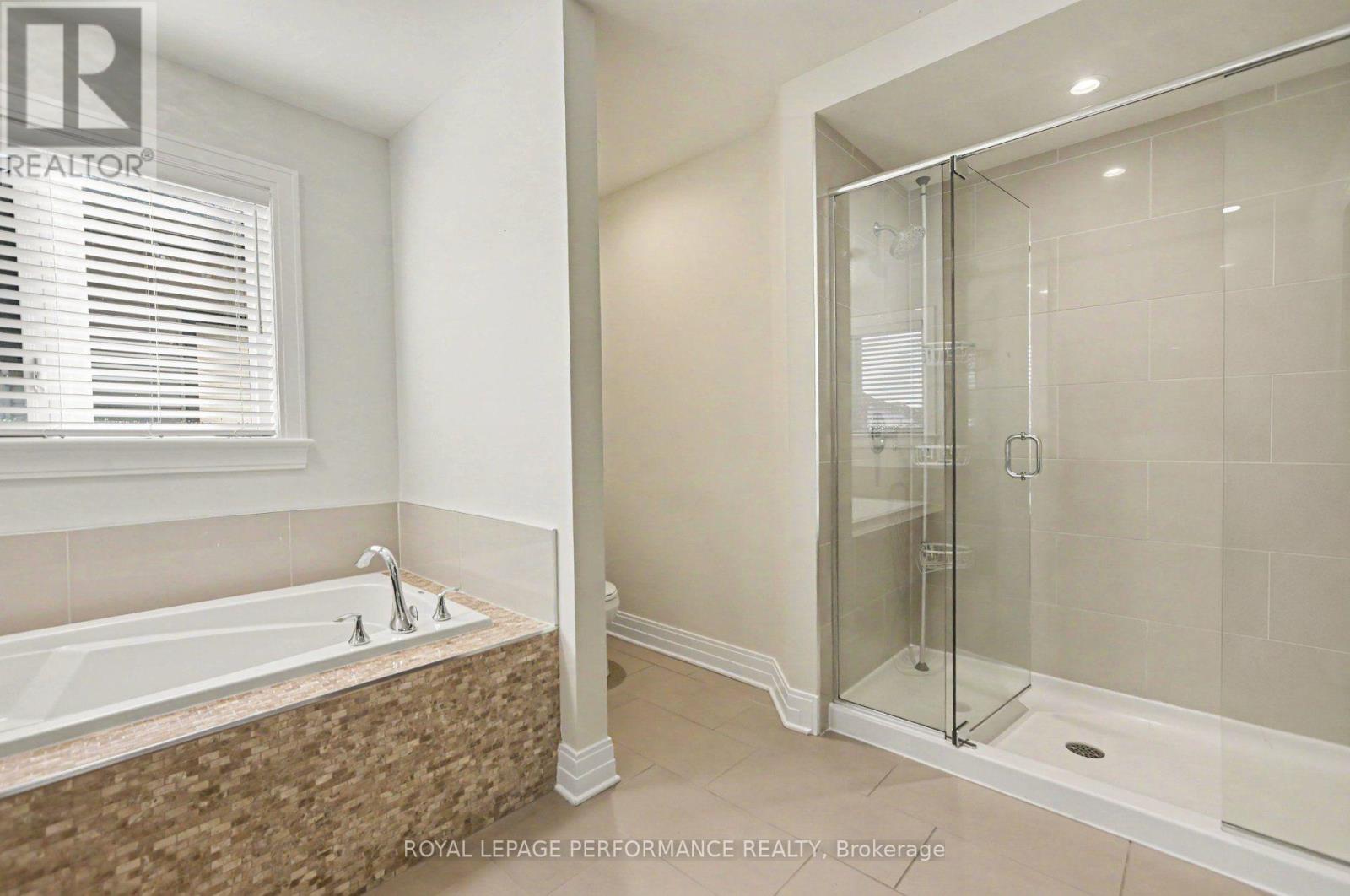 523 Adamson Crescent
