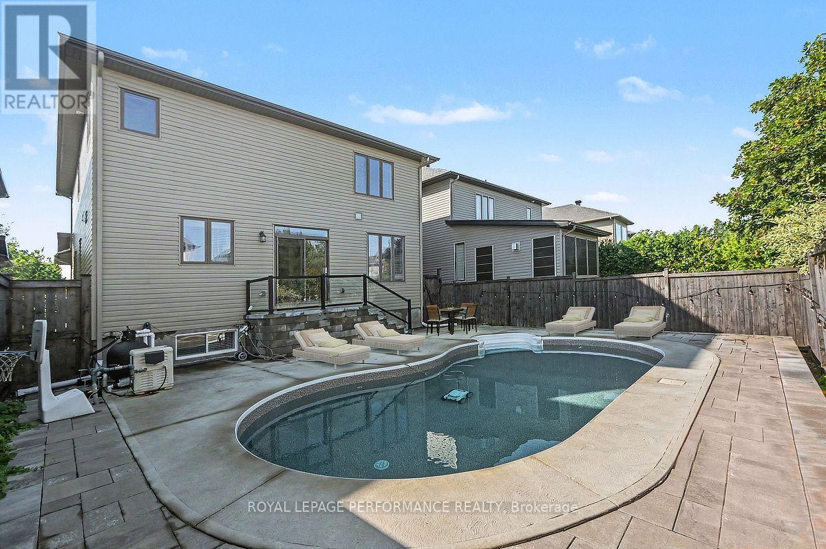 523 Adamson Crescent