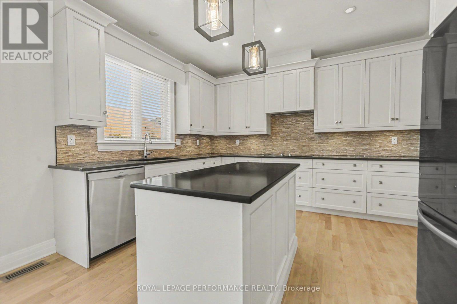 523 Adamson Crescent