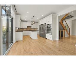 Kitchen - 523 Adamson Crescent, Ottawa, ON K2S0S7 Photo 10