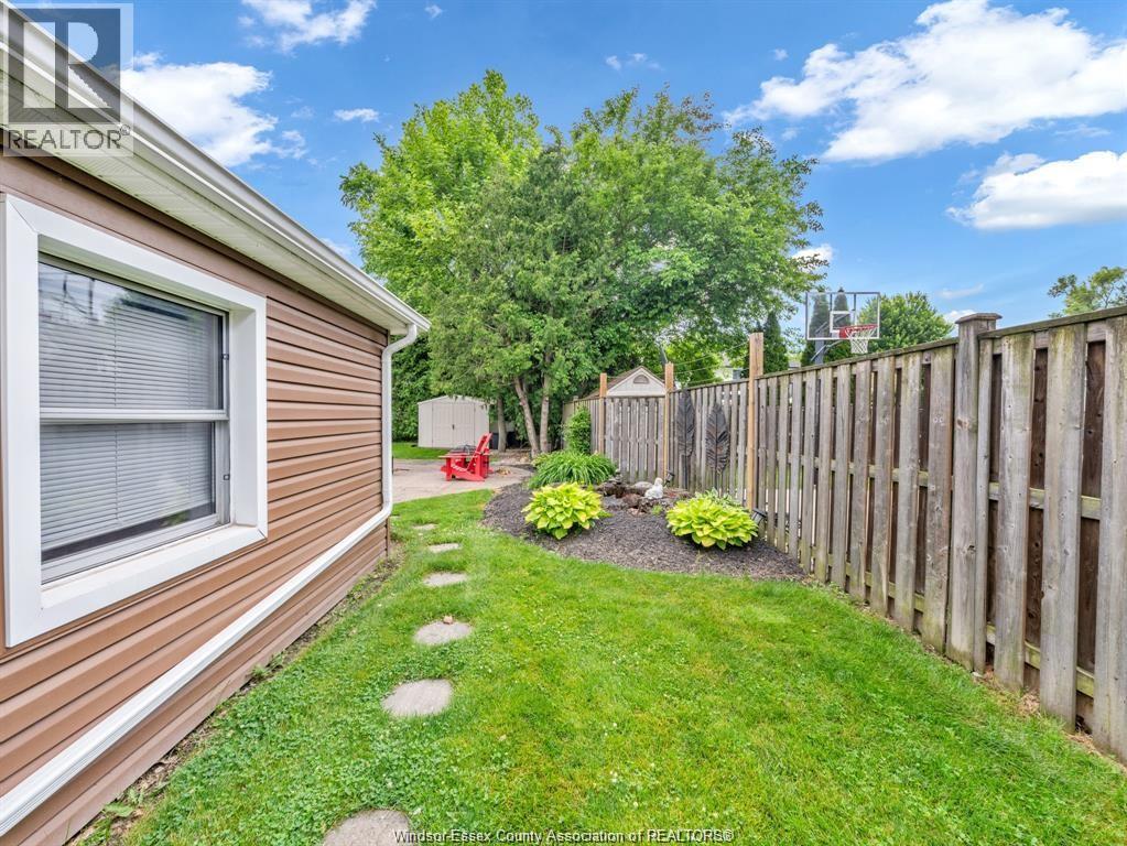 4278 CASGRAIN DRIVE - 45