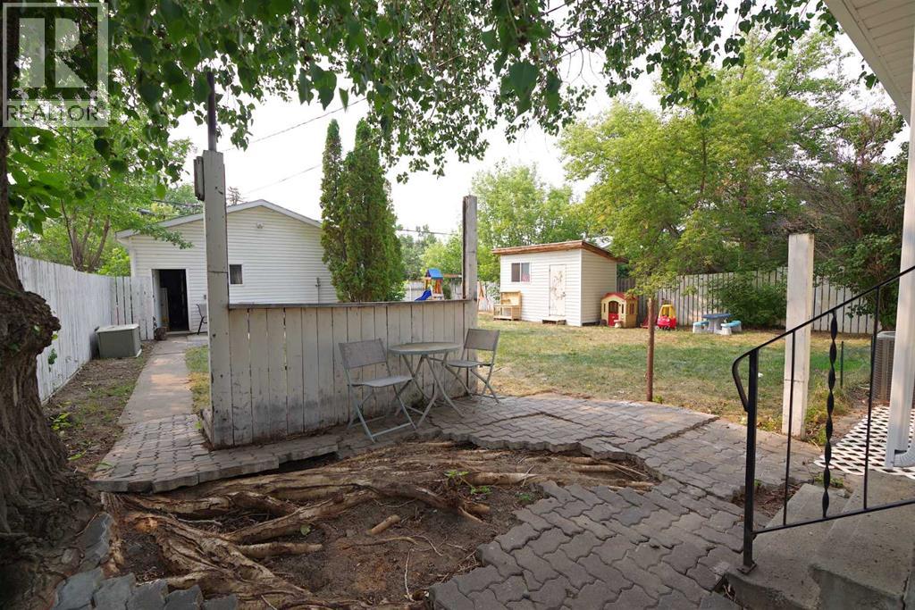 510 10 Street N - 21