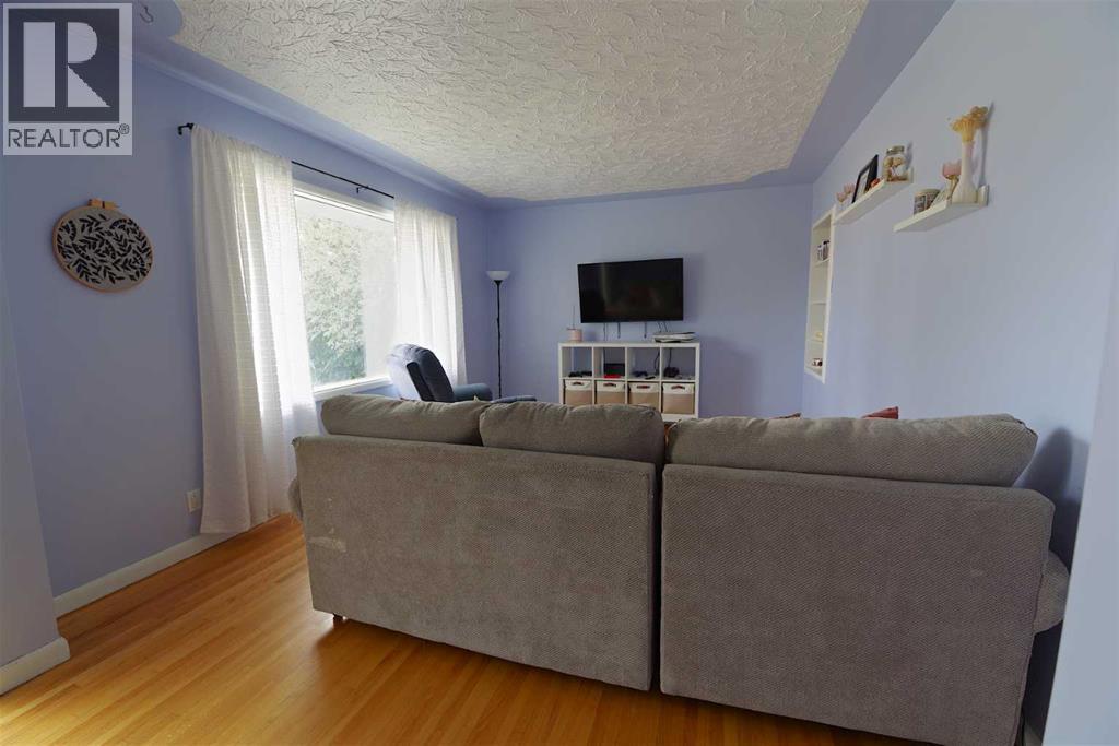 510 10 Street N - 3