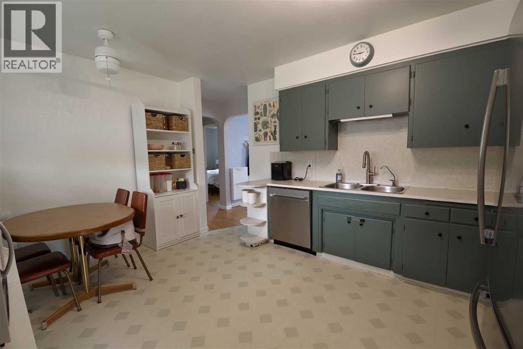 510 10 Street N - Image 7