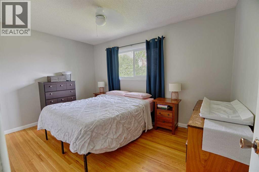 510 10 Street N - 8