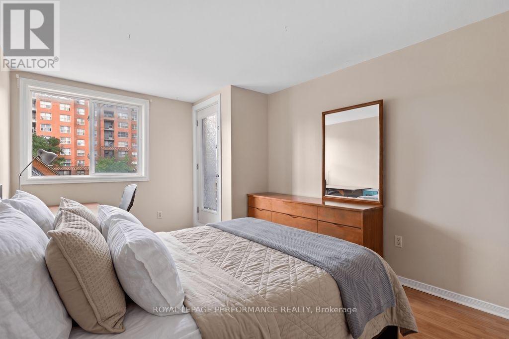 #3 6 OMEARA STREET - 29