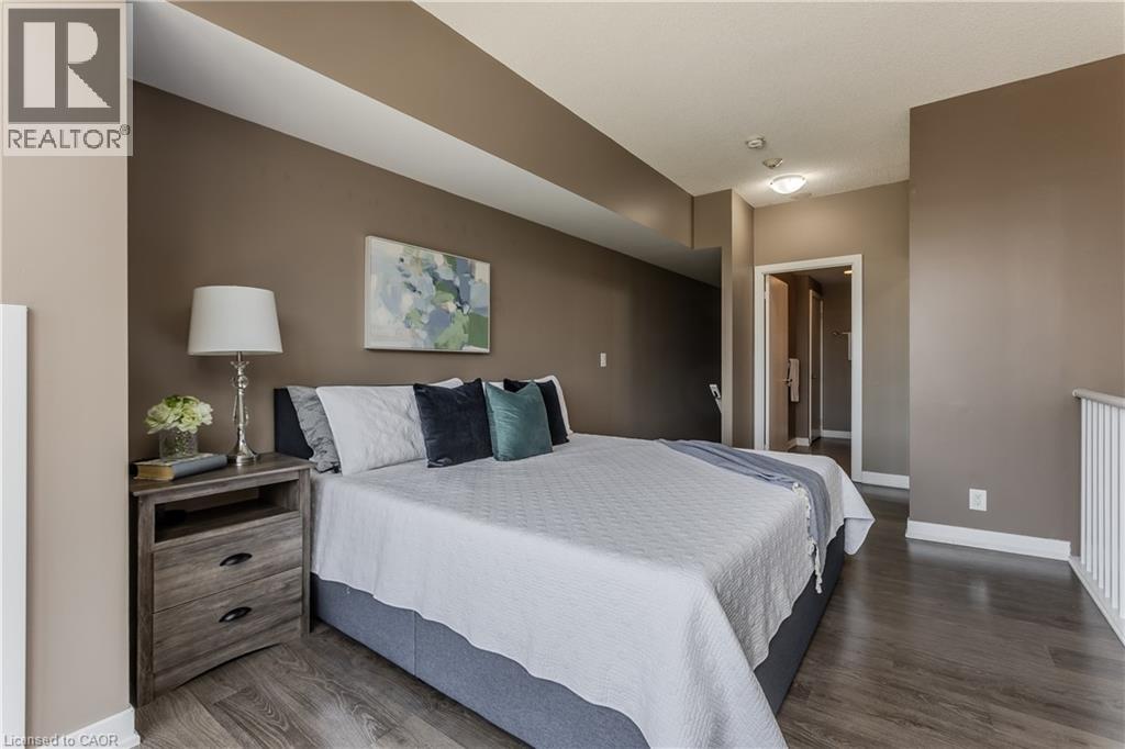 #204 1940 IRONSTONE Drive - 12