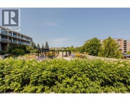 1940 Ironstone Drive Unit# 204, Burlington, ON L7L0E4 Photo 17