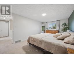 687 Champlain Boulevard, Cambridge, ON N1R7Z8 Photo 25