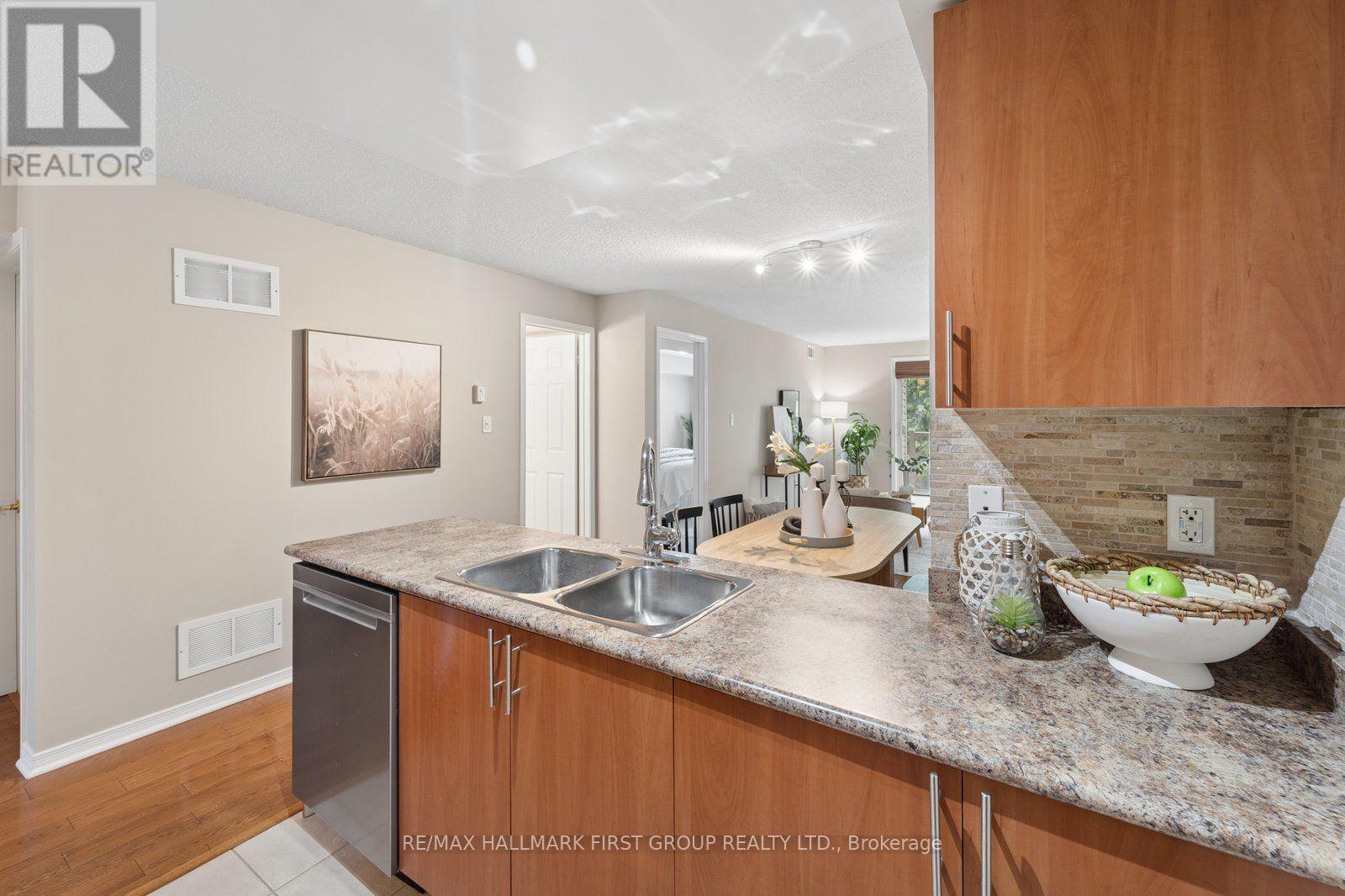 #2 8 PETRA WAY - Image 9