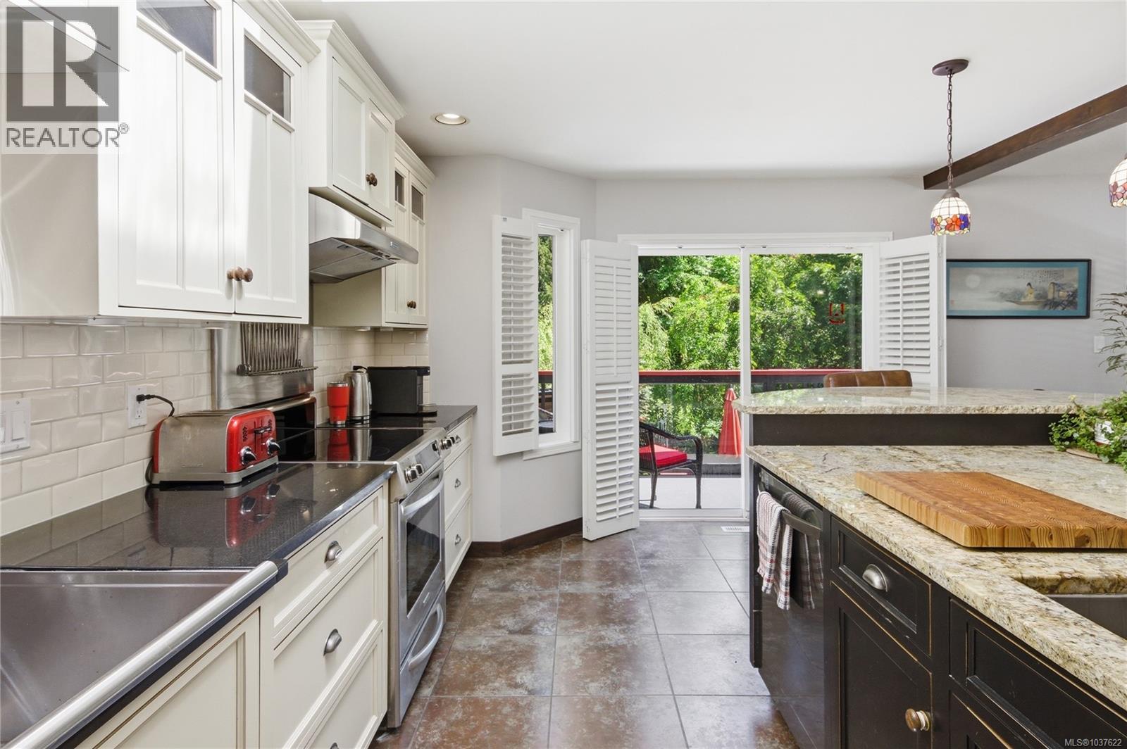 3555 Dougan Dr - 4