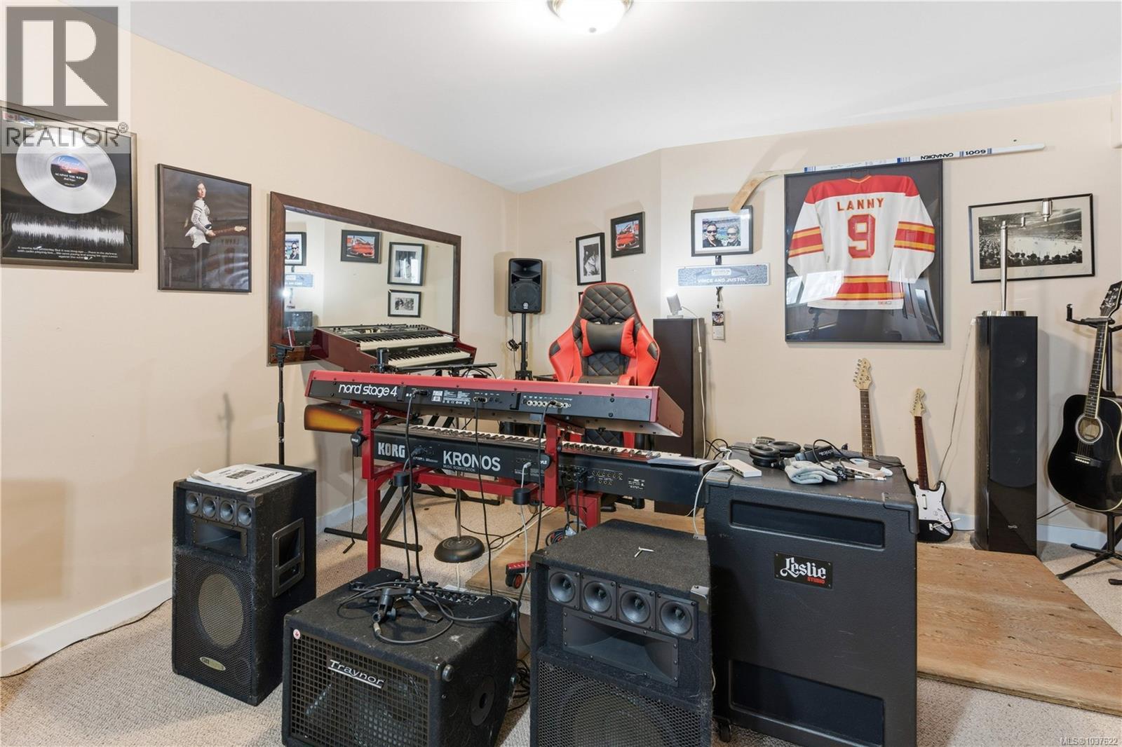 3555 Dougan Dr - 23