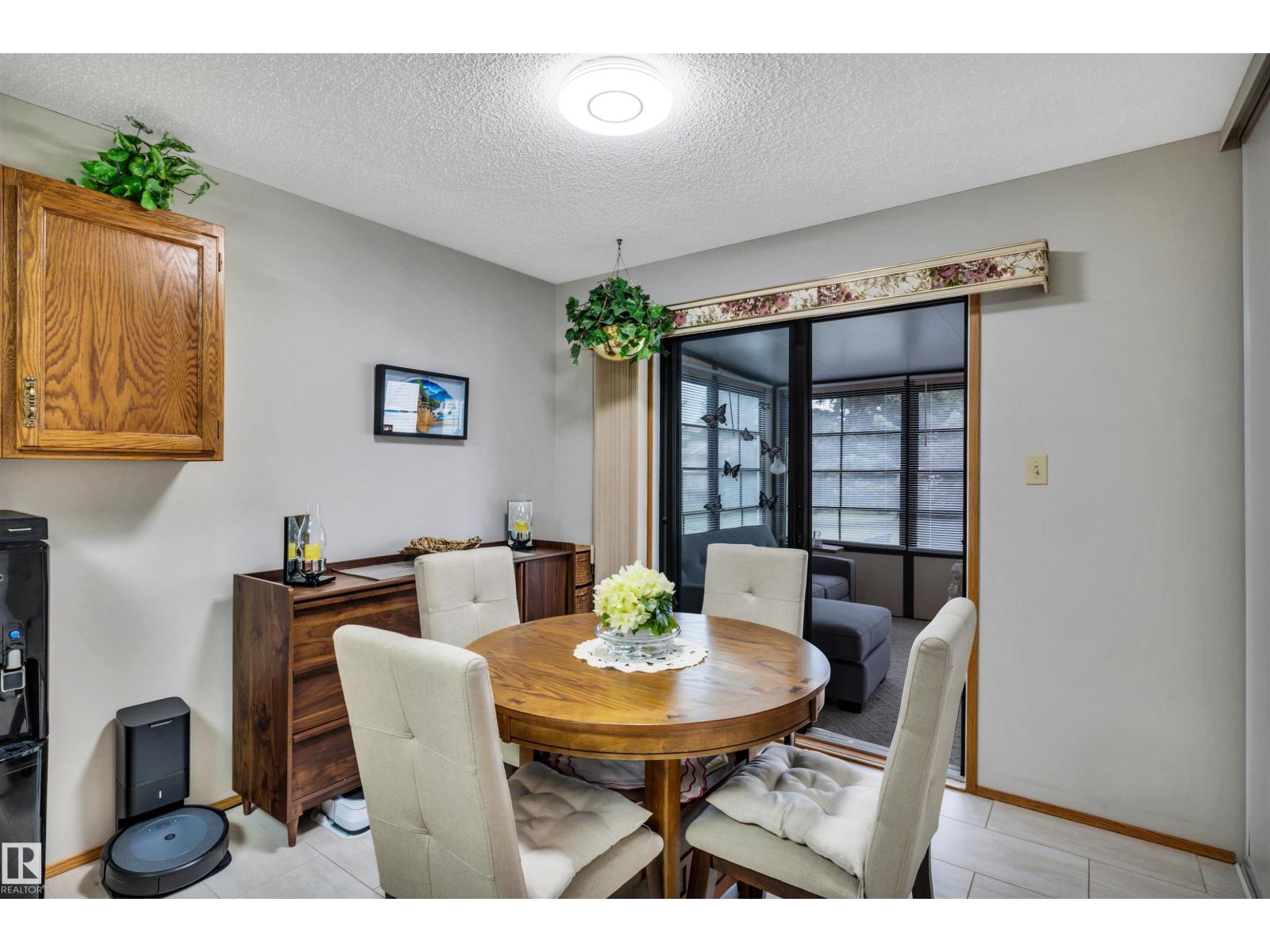 10636 153 Avenue NW - Photo 18