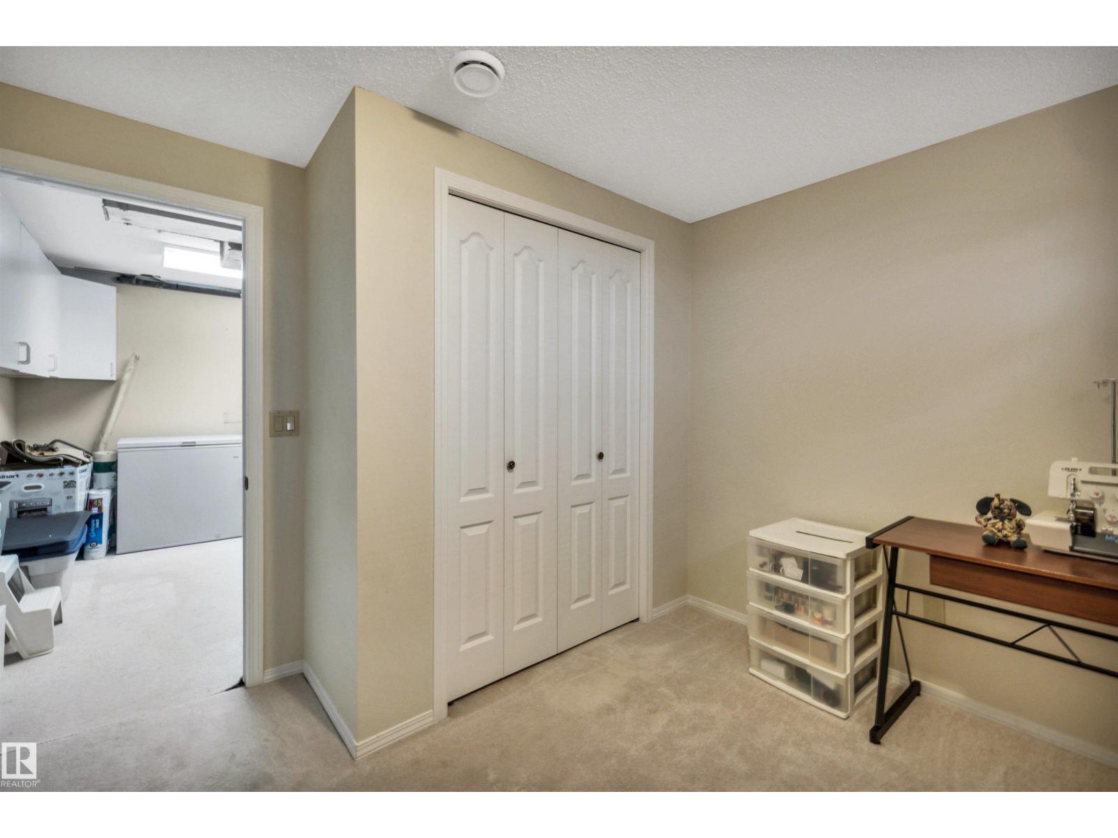 10636 153 AV NW - 37
