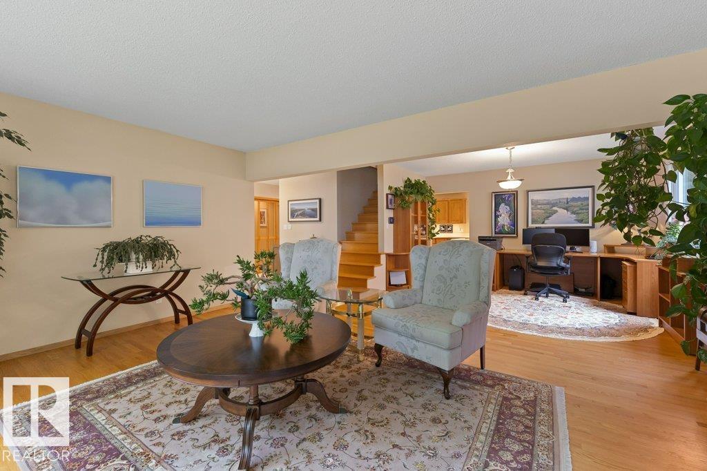 2 GREENWOOD PL - Image 12