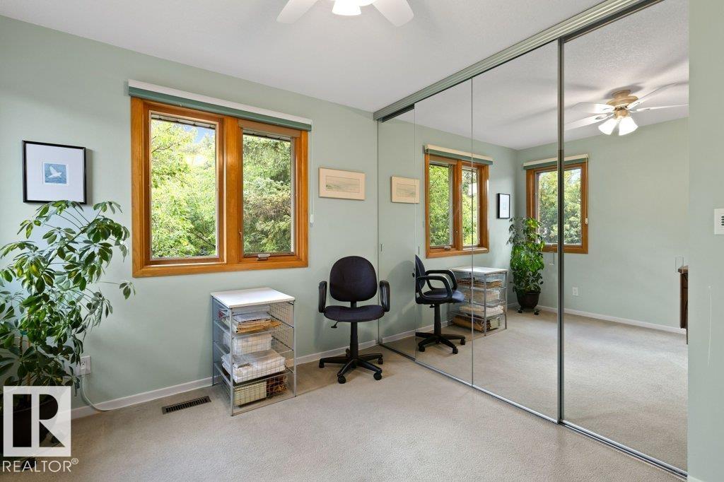 2 GREENWOOD PL - Image 31