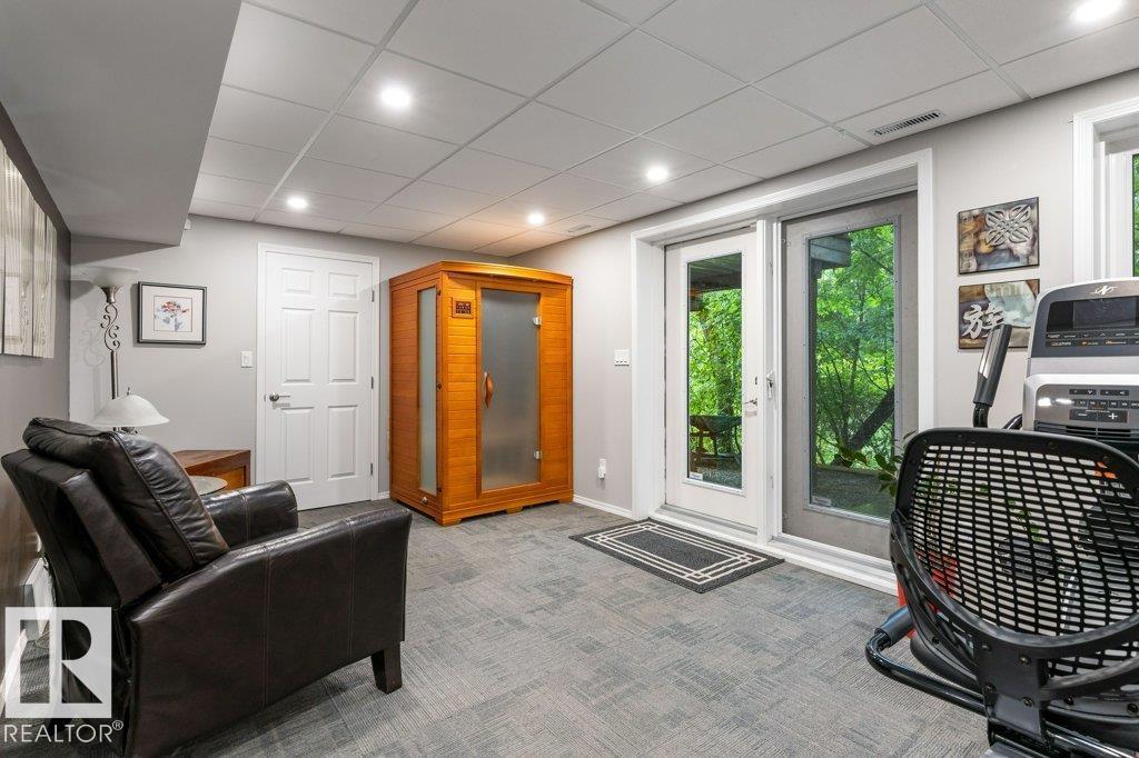 2 GREENWOOD PL - Image 46