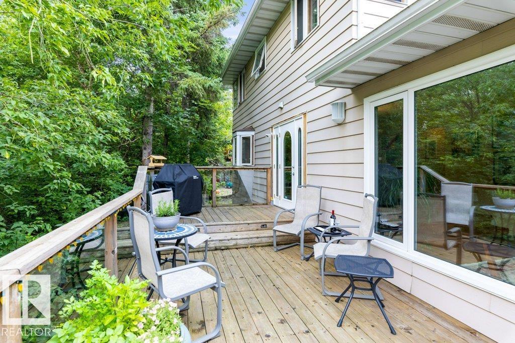 2 GREENWOOD PL - 53