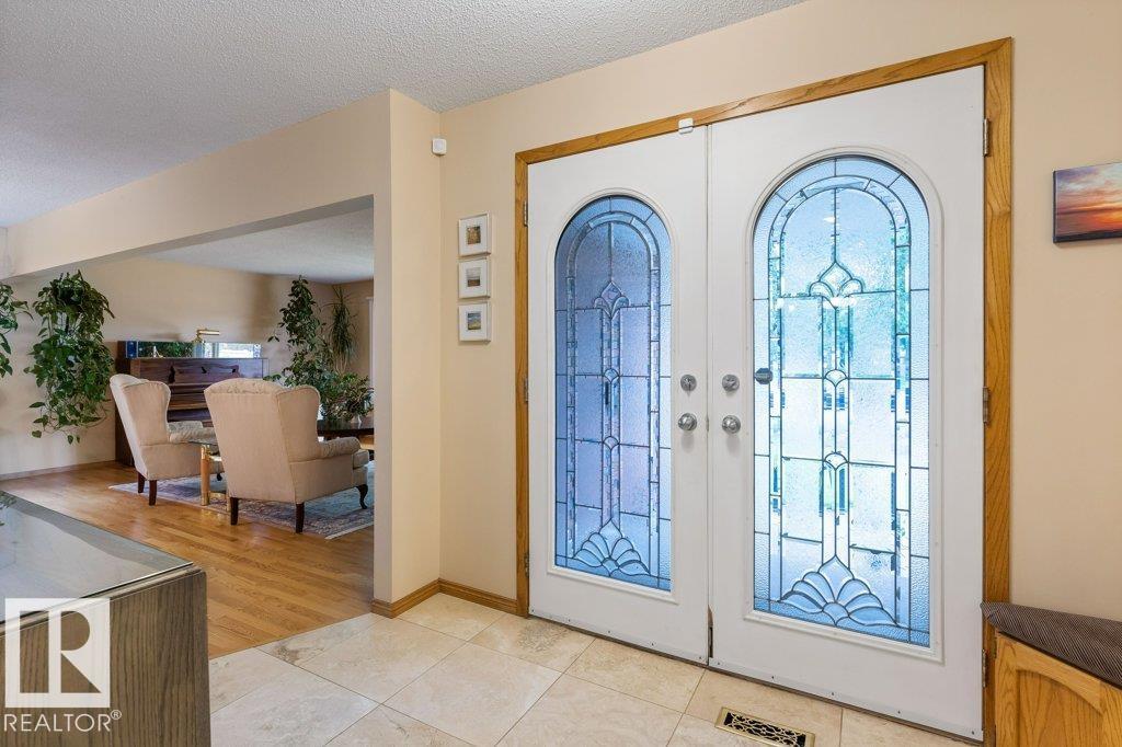 2 GREENWOOD PL - Image 6